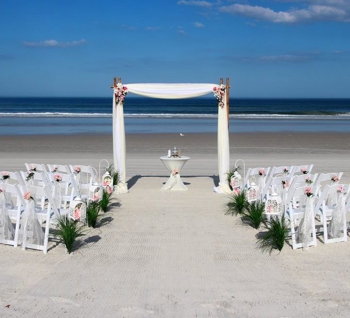 Tips to choose the best beach wedding locations on a budget
