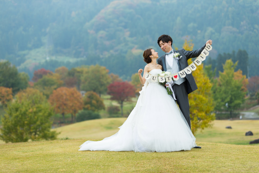 tips for photographers and video-makers to set wedding photo and video packages
