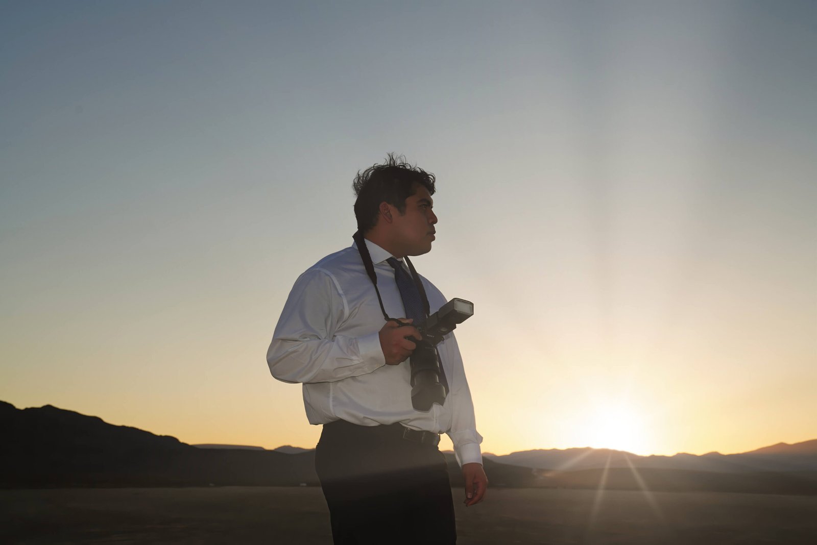Why and how you should choose a professional photographer for your wedding?